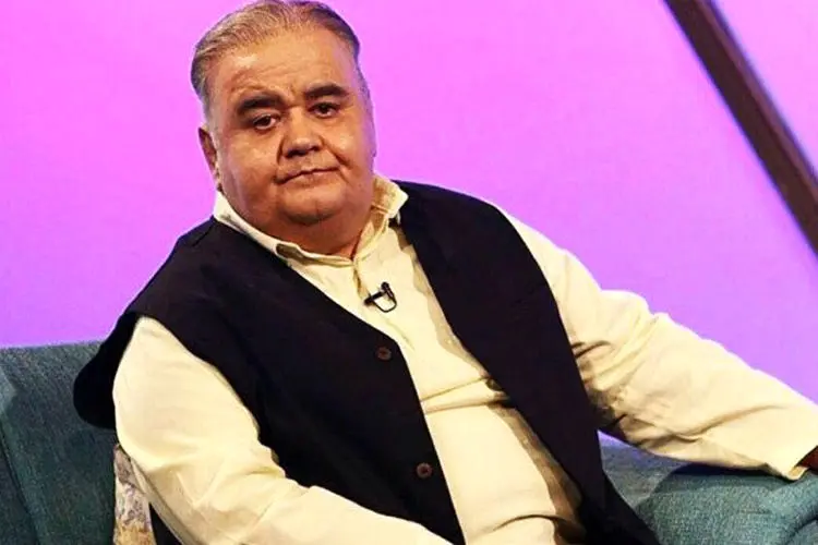 (ویدئو) بازگشت اکبر عبدی پس از شکست کرونا