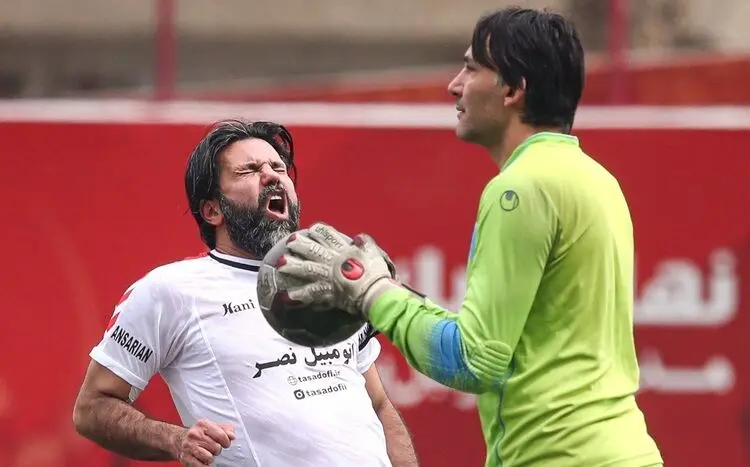 (تصاویر) رقابت دوستانه منتخب سرخابی با رسانه ورزش
