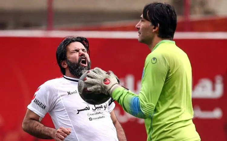 (تصاویر) رقابت دوستانه منتخب سرخابی با رسانه ورزش