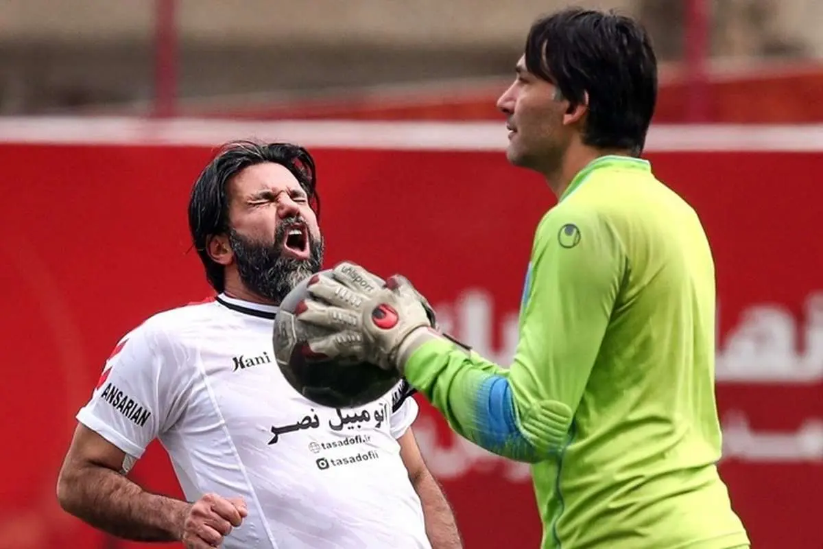 (تصاویر) رقابت دوستانه منتخب سرخابی با رسانه ورزش