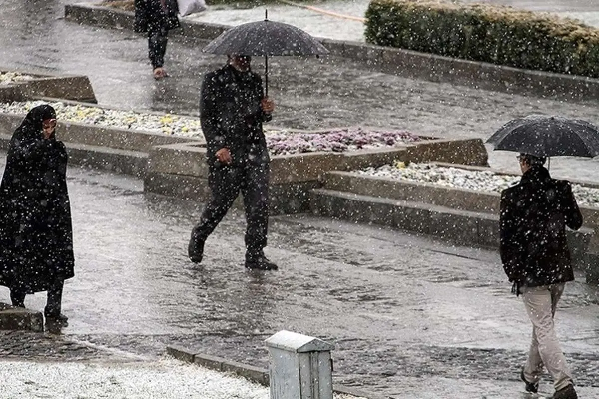 وزش باد شدید، کولاک و سقوط بهمن در جمعه آخر سال