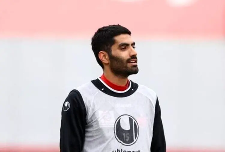 رسمی شد؛ مدافع کهنه کار پرسپولیس به مس رفسنجان پیوست