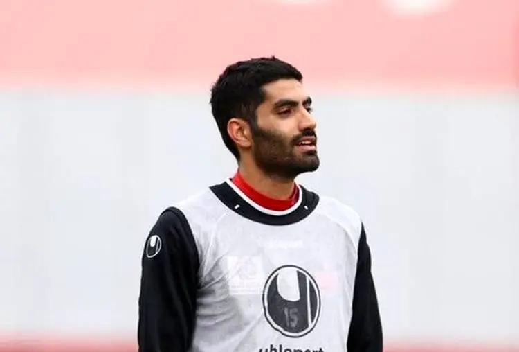 رسمی شد؛ مدافع کهنه کار پرسپولیس به مس رفسنجان پیوست