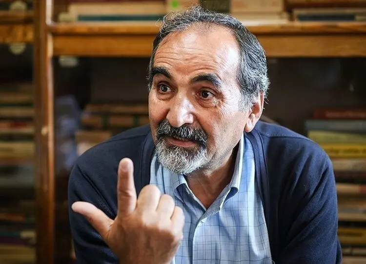 آزادارمکی: خاتمی با هوشمندی گفت دیگر تکرار نمی‌کنم