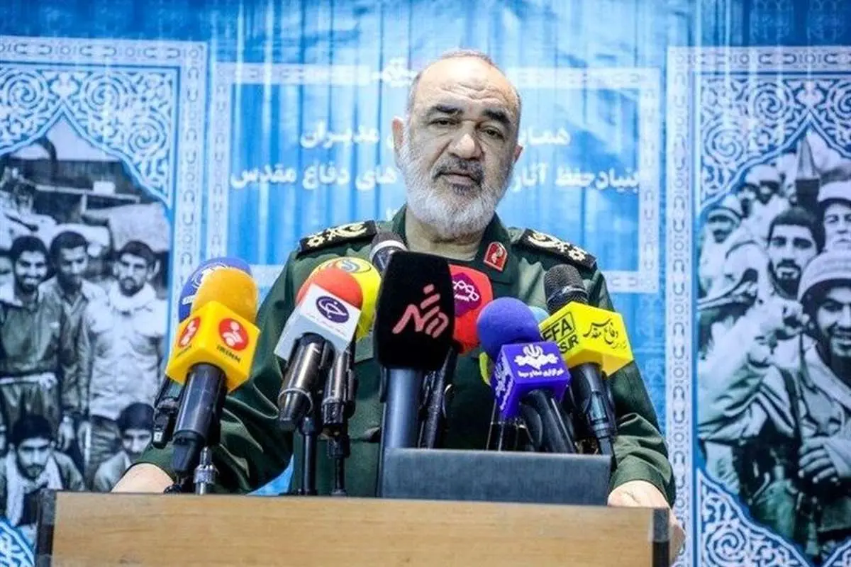 فرمانده سپاه: فضای مجازی را از ولنگاری رها خواهیم ساخت