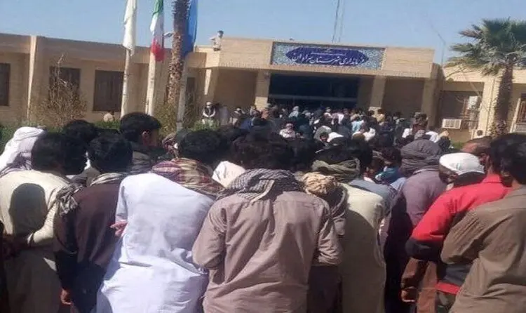 سوخت‌بر؛ قاچاقچی یا کم‌بضاعت؟!