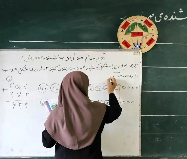 استخدام معلمان طرح مهرآفرین و قرآنی توسط آموزش و پرورش