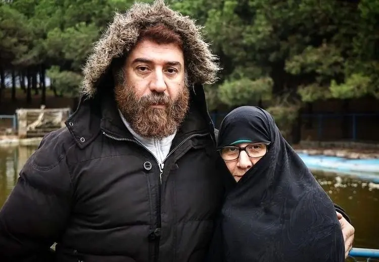 واکنش مادر علی انصاریان به صحبت‌های آسیه اسدزاده
