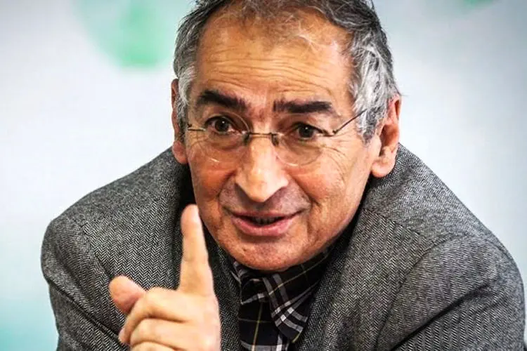 (ویدئو) زیباکلام: احمدی‌نژاد همین فردا ۱۵میلیون رای دارد