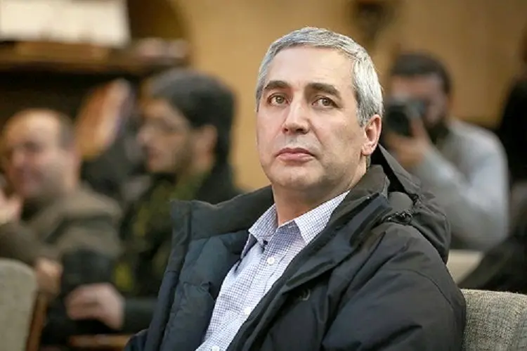 بیوگرافی ابراهیم حاتمی ‌کیا