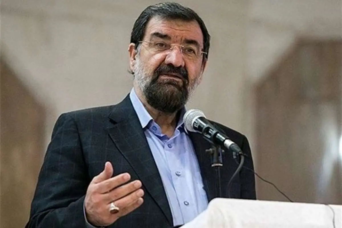 عقب نشینی محسن رضایی از اظهاراتش درباره لغو تحریم در یک سال