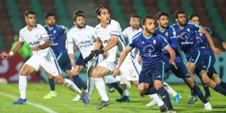 دوئل فرهاد مجیدی با مربی پرسپولیسی