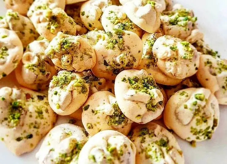 طرز تهیه شیرینی پفکی گردویی، مخصوص عید نوروز