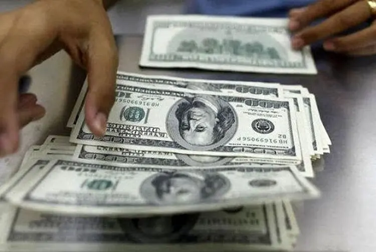 قیمت دلار و یورو امروز پنجشنبه پنجم فروردین ۱۴۰۰