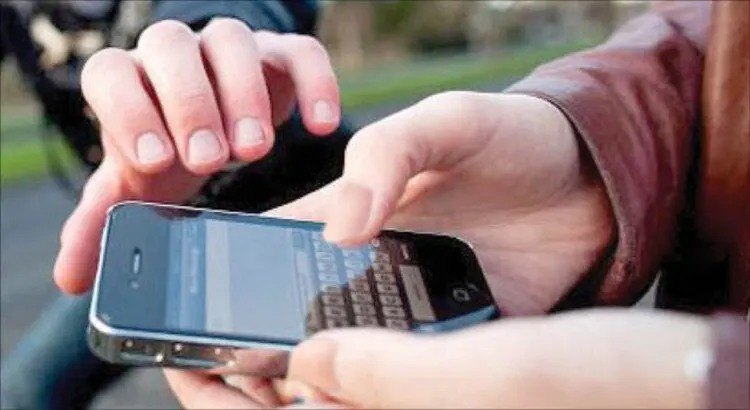 (ویدئو) لحظه بازداشت سارق گوشی توسط پليس مخفی
