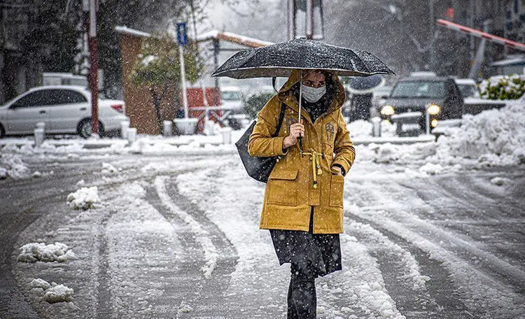 هواشناسی ایران ۱۴۰۰/۰۱/۶؛ تداوم بارش برف و باران و احتمال سیلاب و کولاک برف در ۸ استان