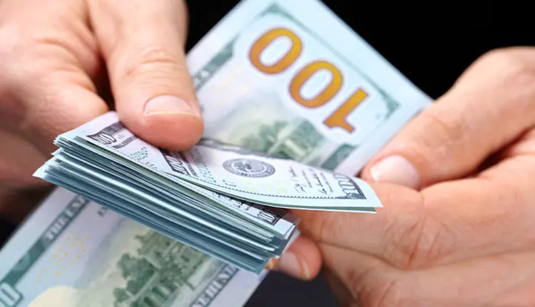 پیش بینی قیمت دلار در سال ۱۴۰۰
