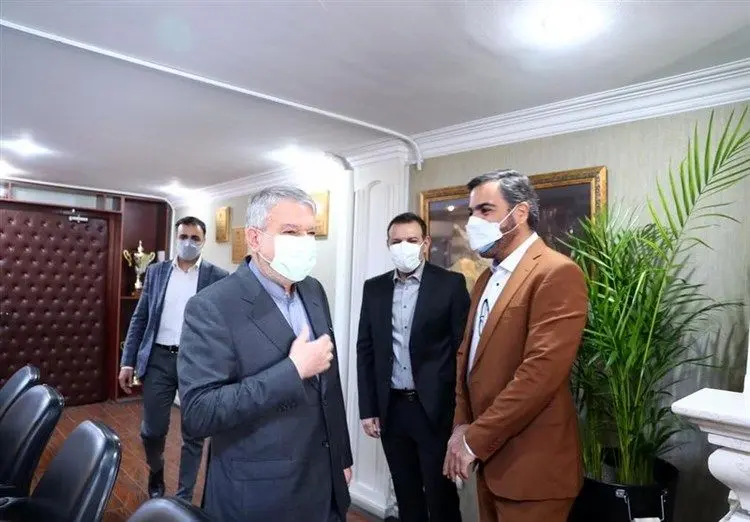 فدراسیون حق مردم را می‌گیرد