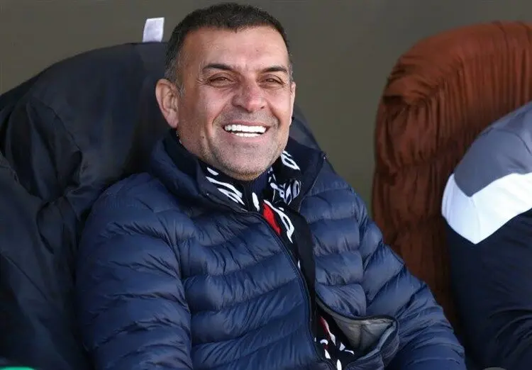 مربی‌ای که هم دوست دارد سرمربی پرسپولیس شود و هم استقلال!