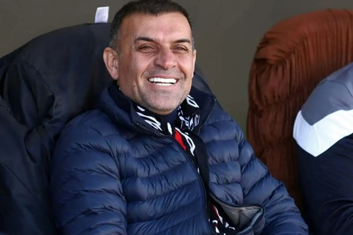 مربیای که هم دوست دارد سرمربی پرسپولیس شود و هم استقلال!