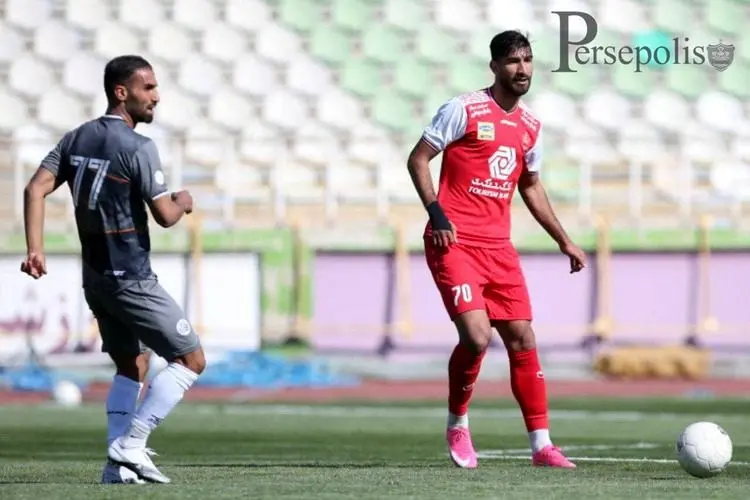 (عکس) پرش شگفت‌انگیز و زانوی خونی ستاره جدید پرسپولیس