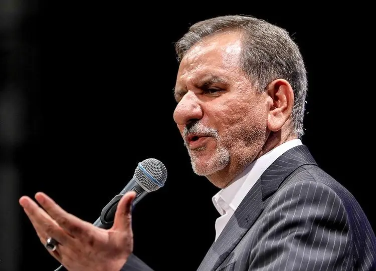 جهانگیری: به جای دخالت در کار دولت از مردم رای بگیرید
