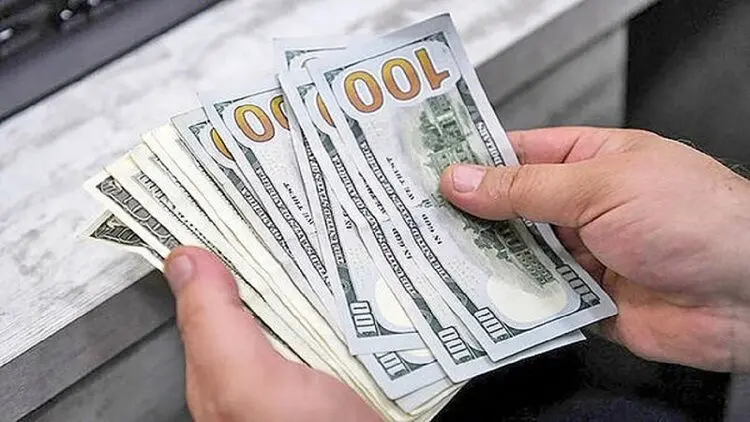 قیمت دلار و یورو امروز سه‌شنبه ۱۷ فروردین ۱۴۰۰