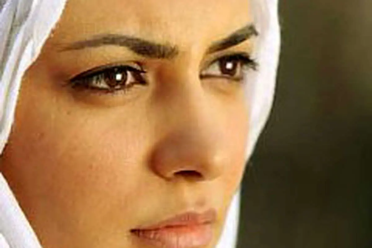 یک دوره بازیگری می گذرانم