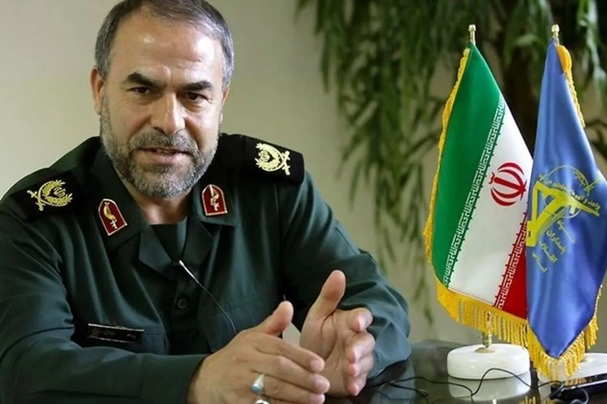 معاون سیاسی سپاه: بعضی نمک میخورند و نمکدان میشکنند