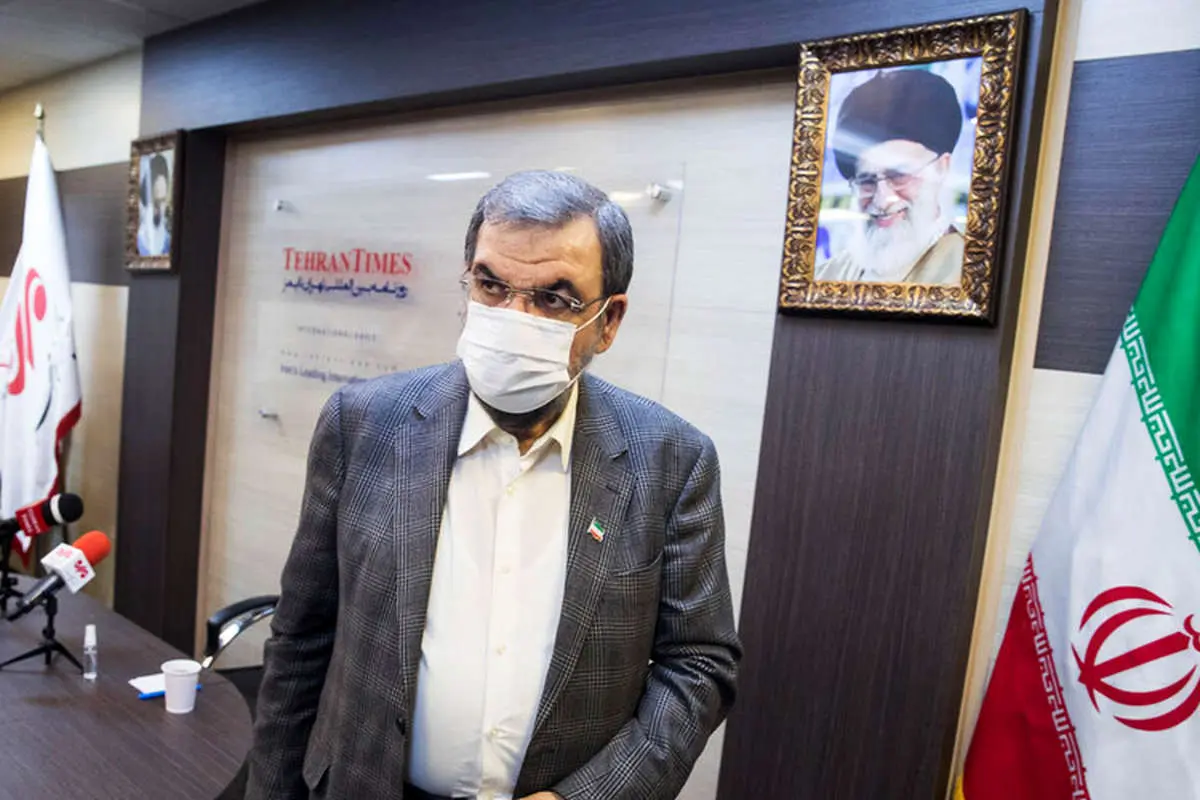 محسن رضایی: روحانی زمین سوخته تحویل میدهد
