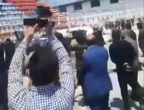 (ویدیو) وداع با نادر دست نشان در ورزشگاه وطنی