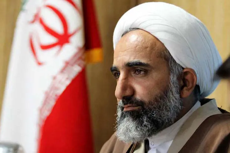 امام جمعه آبادان: تاکنون هیچ‌گونه واکسنی تزریق نکرده‌ام