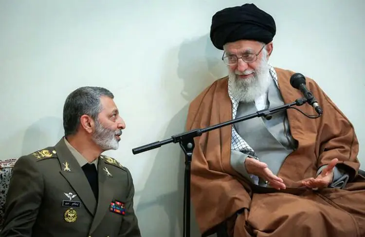 پیام رهبر انقلاب به فرمانده ارتش