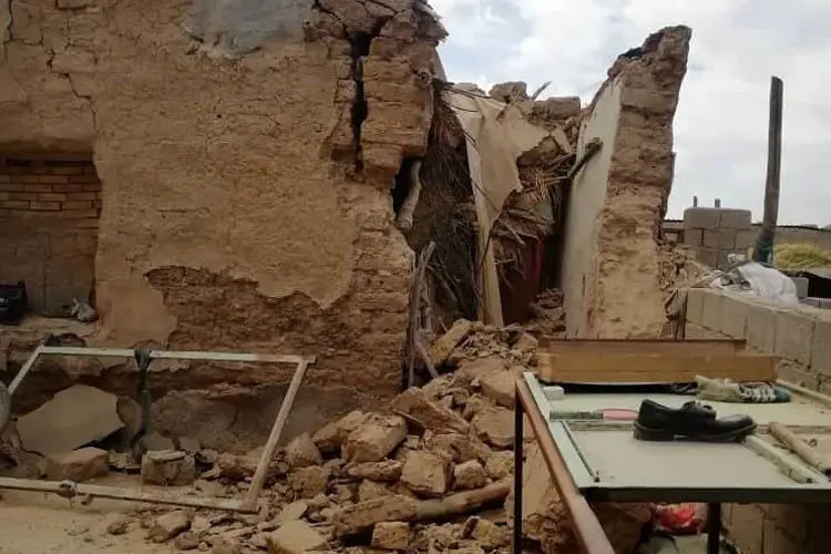 اولین تصاویر از زلزله در گناوه