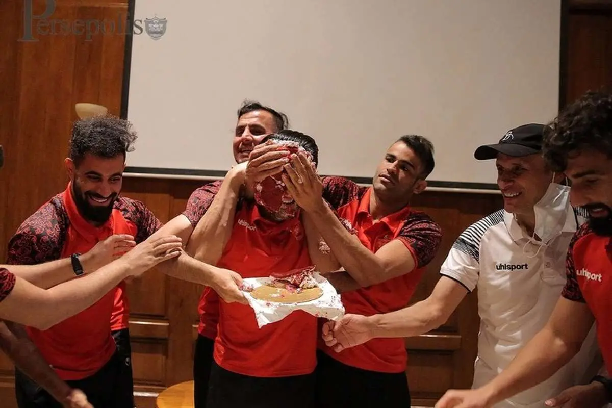(عکس) سورپرایز خشن بازیکن پرسپولیس!