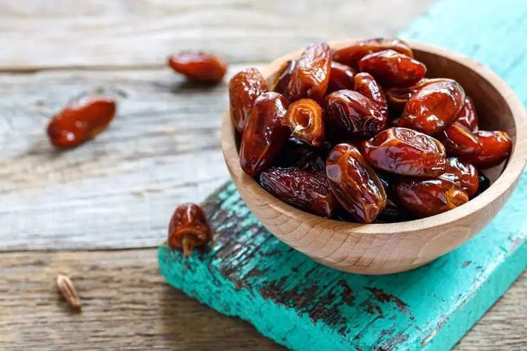 هر کیلوگرم رطب به ۷۰ هزار تومان رسید