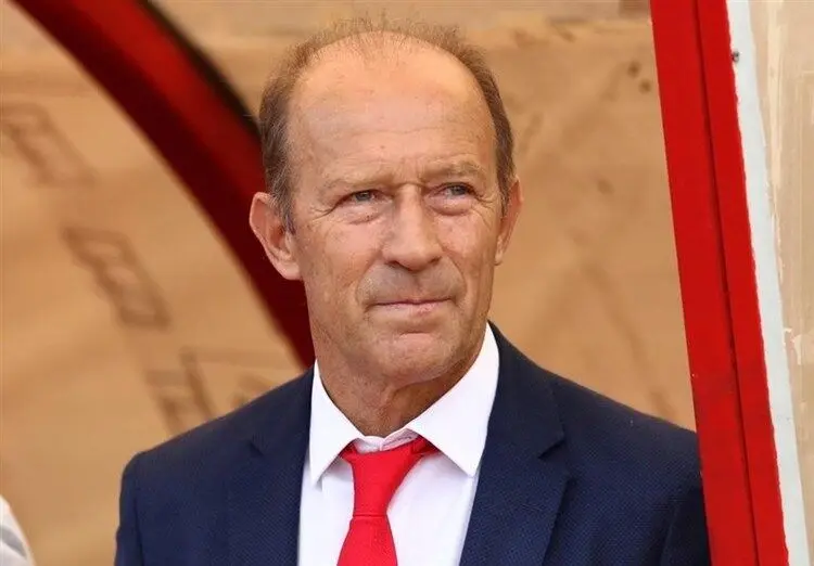 سرمربی سابق پرسپولیس، مأمور فوتبال ایران