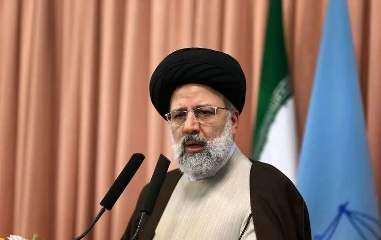 رییسی: ارتش ولایی است