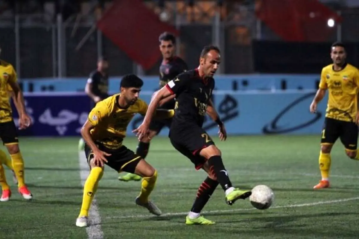 سپاهان برد و جای پرسپولیس را گرفت