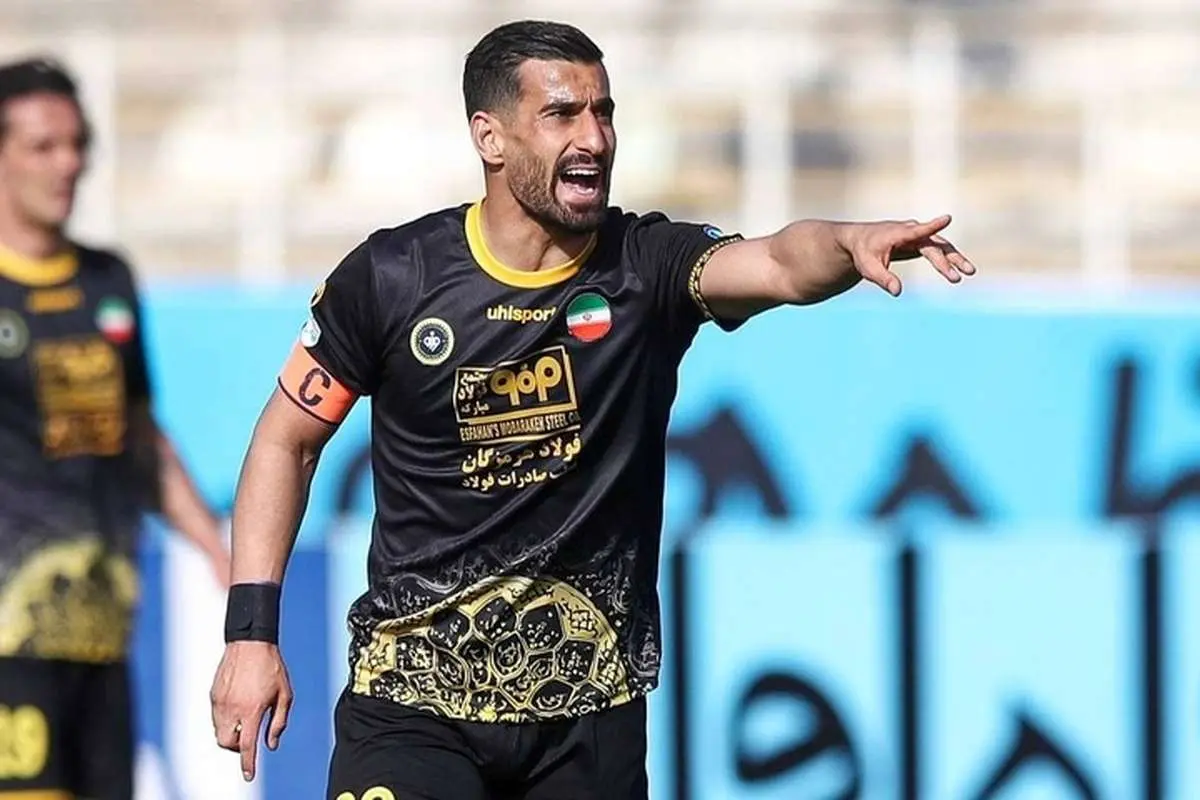 احسان حاج صفی از دیدار با پرسپولیس محروم شد؟