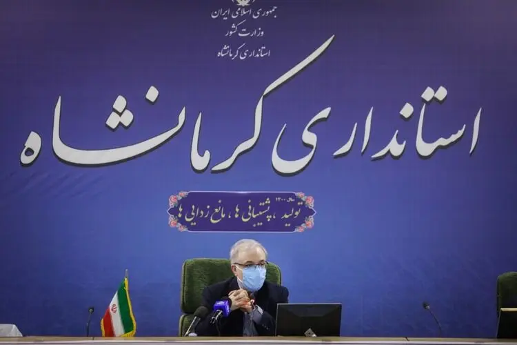 نمکی: کرونا حداقل ۳ سال گرفتارمان می‌کند