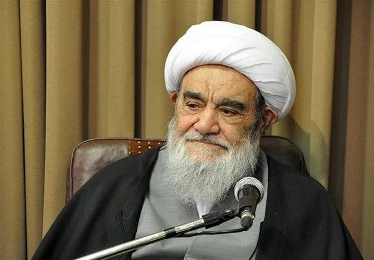 آیت‌الله مظاهری در بیمارستان بستری شد