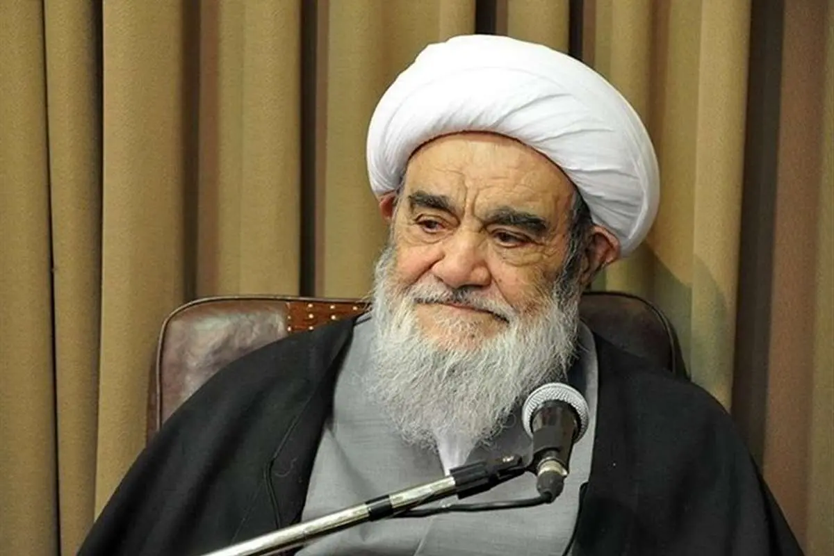 آیتالله مظاهری در بیمارستان بستری شد