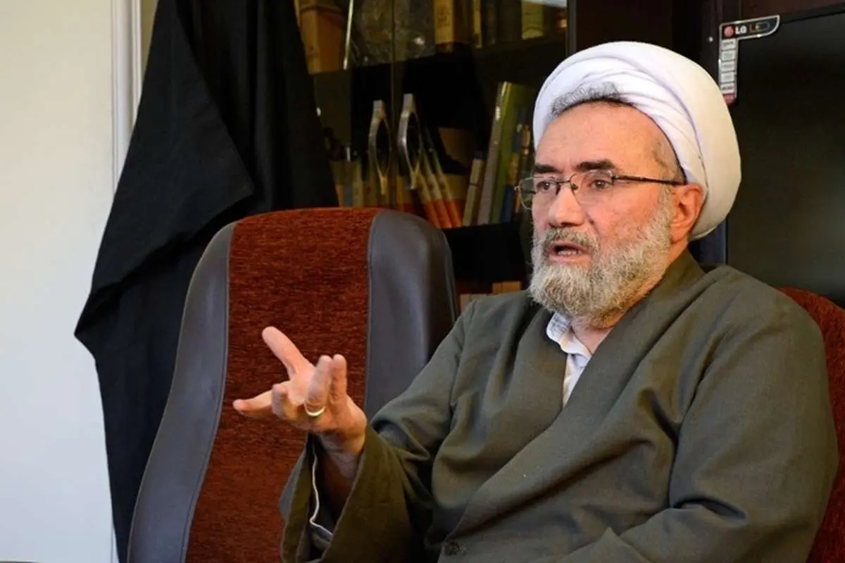 مسیح مهاجری: نه رئیس جمهور روحانی برای کشور مناسب است نه نظامی