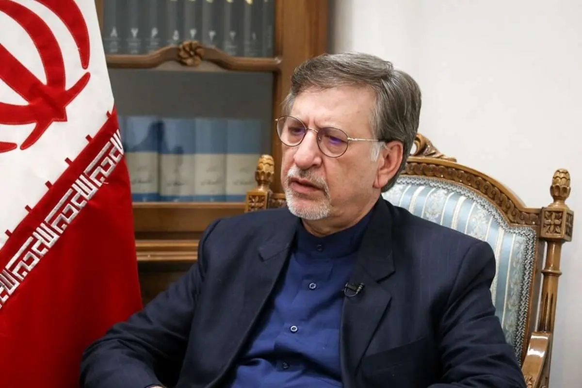 سخنان ظریف را برای منافع خود توهین به سردار سلیمانی جلوه میدهند