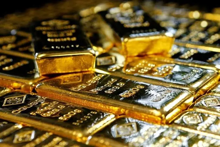 بازگشت طلا از سقف یک‌ماهه