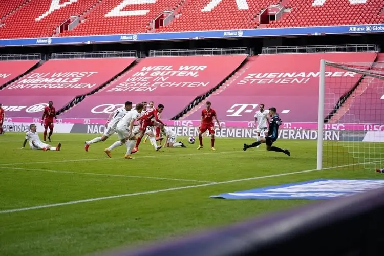 (ویدیو) خلاصه بازی بایرن مونیخ 1 - 1 اونیون برلین 21 فروردین 00