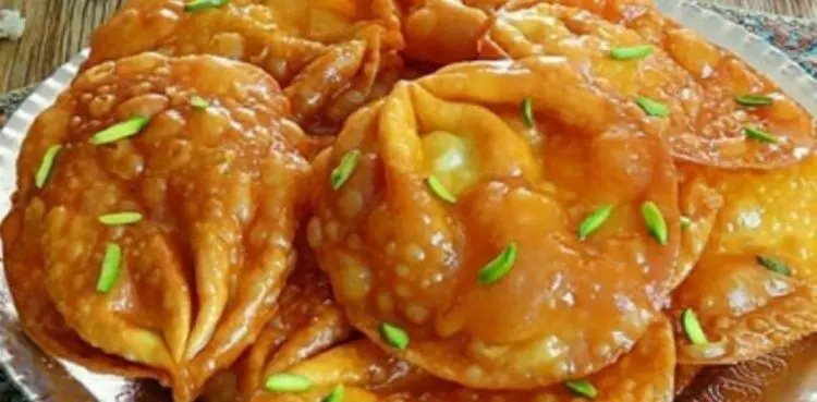 طرز تهیه گوش‌فیل؛ شیرینی خوشمزه سفره افطار