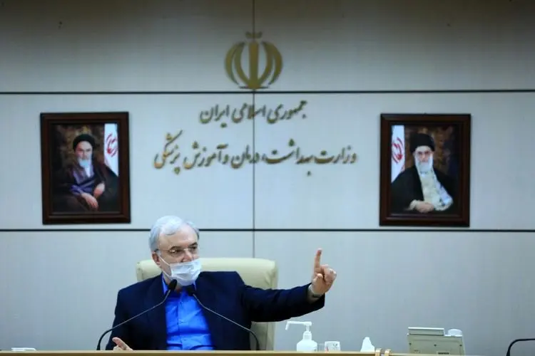 نمکی: عده‌ای تلاش می‌کنند که کرونا را عامل توفیق در عرصه سیاست کنند