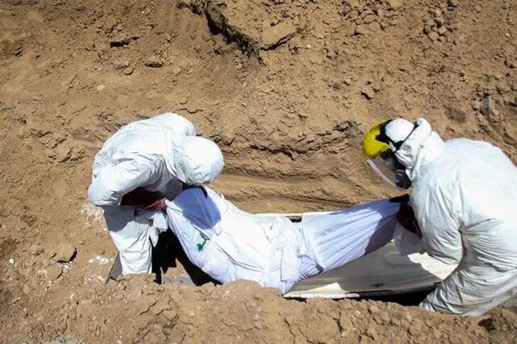 آمار کرونا در ایران امروز جمعه ۲۷ فروردین ۱۴۰۰؛ فوت ۳۲۸ بیمار کرونایی دیگر
